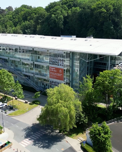 Vue aérienne du bâtiment RIX60 chez GSK Rixensart